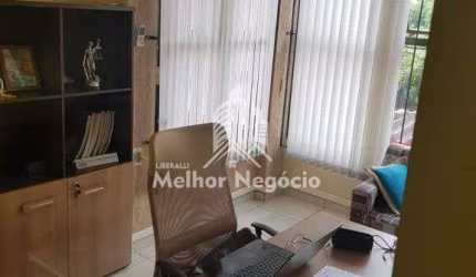 Sala comercial à venda com 59 metros e 2 banheiros no Centro de Campinas/SP