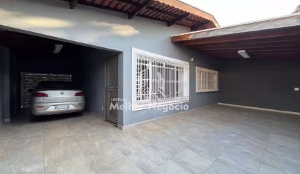 Casa à venda com 3 dormitórios no Jardim Bandeirantes em Campinas/SP.