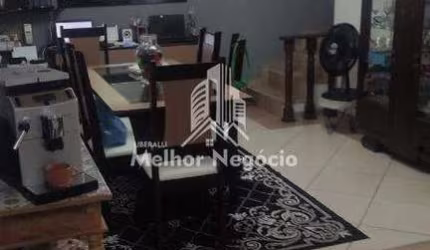 Casa à venda com 03 dormitórios, no São Dimas, Piracicaba - SP