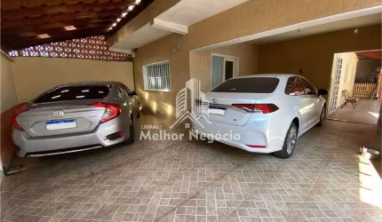 Casa à venda no Resedencial Vila Uniao em Campinas,SP. Com 4 dorms,3 banheiros, 3 vagas de garagem e com piscina.
