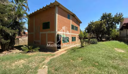 Chácara à Venda com 05 dormitórios (quartos) amplos sendo 03 suítes, no bairro Village Campinas, em Campinas, SP