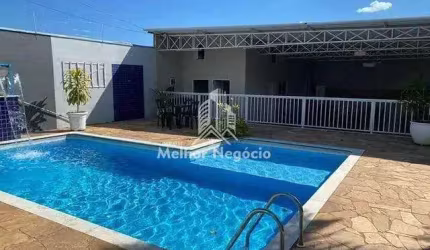 Chácara à Venda com 02 dormitórios (quartos) e com piscina, no bairro Jardim Amanda I, em Hortolândia, SP