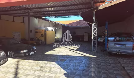 Casa à venda, Vila Real, Hortolândia, SP.Casa otima pra comercio .Casa com 2 quartos,sala,cozinha e banheiro.Com 6 vagas de garagem .