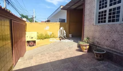 Casa à venda com 3 dormitórios, localizada no Jardim Yeda, em Campinas/SP.