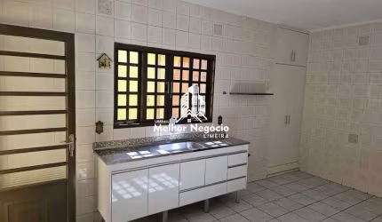 Casa à Venda no Bairro Jardim Morro Azul – Limeira, SP Casa localizada no Bairro Jardim Morro Azul, em Limeira, SP. Possui 3 dormitórios, 2 banheiros