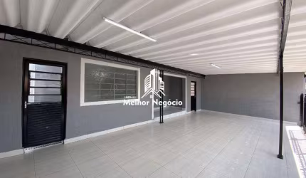Casa localizada no Bairro Antonio Zanaga com 3 dormitórios à venda em Americana