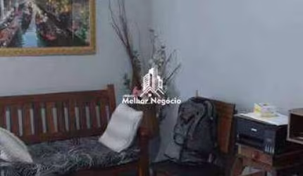 Casa à venda no Bairro Jardim Dom Bosco, Sumaré - SP Casa com 3 dormitórios, 1 banheiro e 2 vagas de garagem.