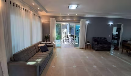 Casa à venda com 3 quartos sendo três suíte no bairro Swiss Park em Campinas/SP