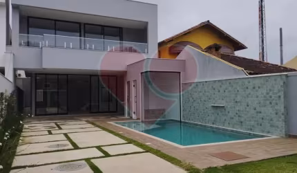 Casa - 4 Quartos, sendo 4 suítes
