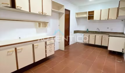 Casa à venda com 350m², 4 quartos e 4 vagas