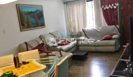 Casa à venda com 305m², 3 quartos e 4 vagas