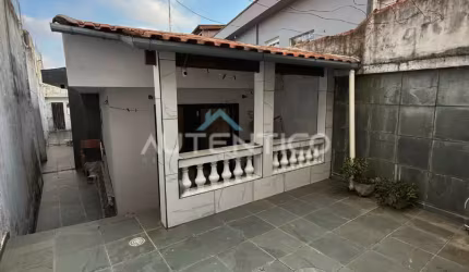 Casa à venda com 200m², 3 quartos e 6 vagas