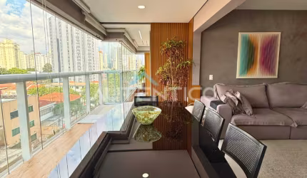Apartamento à venda com 132m², 3 suítes e 2 vagas