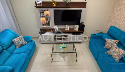 Casa à venda com 105m², 3 quartos e 2 vagas