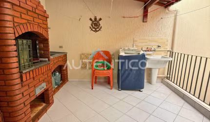 Casa à venda com 105m², 3 quartos e 2 vagas