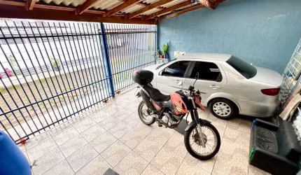 CASA EM CONDOMÍNIO NO ALTO BOQUEIRÃO