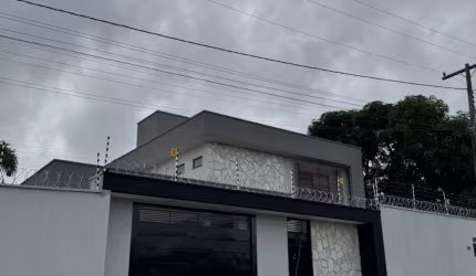 Sobrado ao lado Jardins Madri 4 suítes