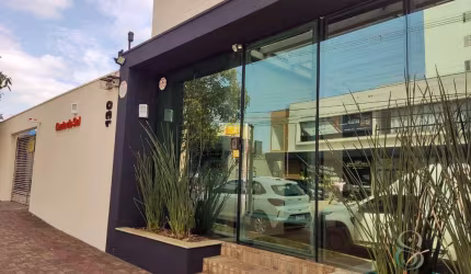 Apartamento com 3 dormitórios à venda, 60 m² por R$ 370.000,00 - Vitória - Londrina/PR