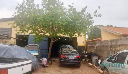 Casa com 2 dormitórios à venda, 263 m² por R$ 550.000,00 - Castelo - Londrina/PR