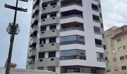 Cobertura de 4 dormitórios em Caiobá
