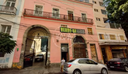 Sobrado Comercial de 1.100m² à Venda na Glória, RJ - Ideal para Investidores