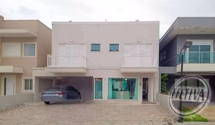 RESIDENCIA 242M² - BALNEÁRIO COSTA AZUL