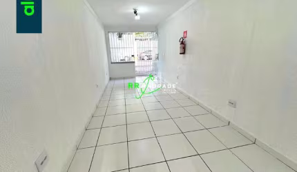 Aluga-se Cômodo Comercial na Rua Major Claudiano