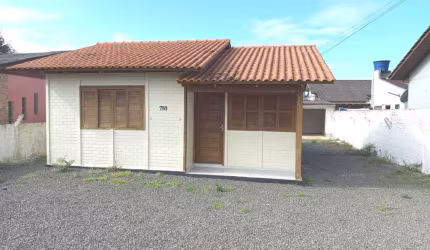 ÓTIMA OPORTUNIDADE CASA  À VENDA EM BALNEÁRIO ARROIO DO SILVA 