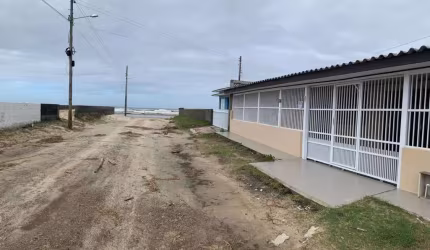 ÓTIMA OPORTUNIDADE CASA  À VENDA EM BALNEÁRIO ARROIO DO SILVA 