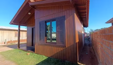 ÓTIMA OPORTUNIDADE CASA  À VENDA EM ARARANGUA 