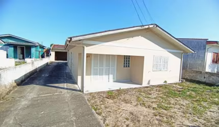 ÓTIMA OPORTUNIDADE CASA  À VENDA EM BALNEÁRIO ARROIO DO SILVA 