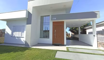 CASA  DE ALTO PADRAO À VENDA EM BALNEÁRIO ARROIO DO SILVA 