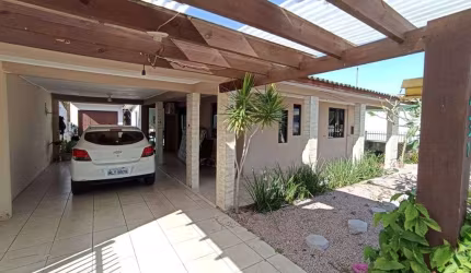 ÓTIMA OPORTUNIDADE CASA  À VENDA EM BALNEÁRIO ARROIO DO SILVA 