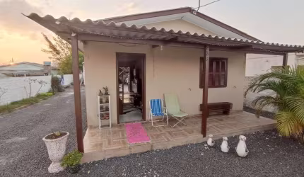 ÓTIMA OPORTUNIDADE CASA  À VENDA EM BALNEÁRIO ARROIO DO SILVA 