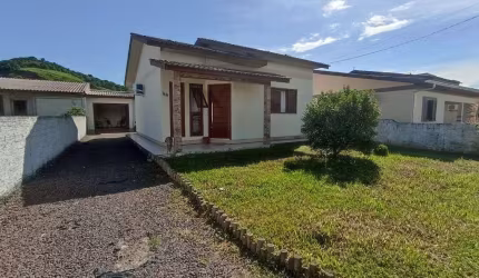 ÓTIMA OPORTUNIDADE CASA  À VENDA EM ARARANGUA 