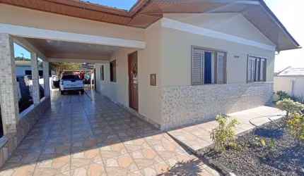 ÓTIMA OPORTUNIDADE CASA  À VENDA EM ARARANGUA 