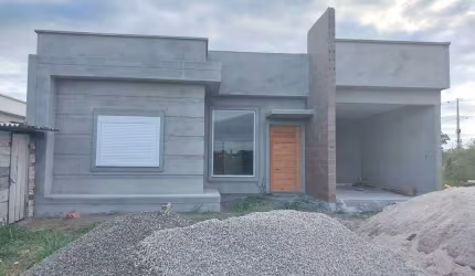 ÓTIMA OPORTUNIDADE CASA  À VENDA EM ARARANGUA 