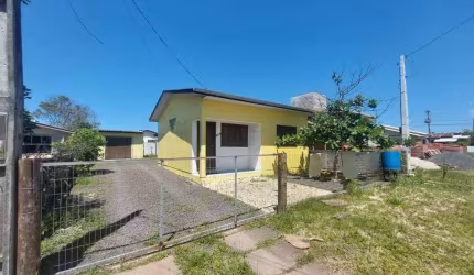 ÓTIMA OPORTUNIDADE CASA  À VENDA EM BALNEÁRIO ARROIO DO SILVA 