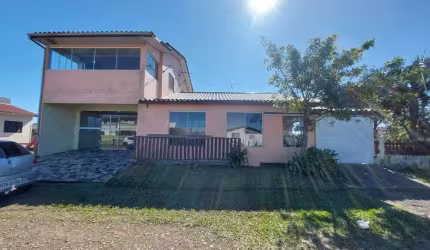 ÓTIMA OPORTUNIDADE CASA  À VENDA EM BALNEÁRIO ARROIO DO SILVA 