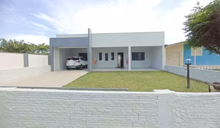 ÓTIMA OPORTUNIDADE CASA  À VENDA EM BALNEÁRIO ARROIO DO SILVA 