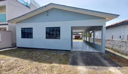 ÓTIMA OPORTUNIDADE CASA  À VENDA EM BALNEÁRIO ARROIO DO SILVA 