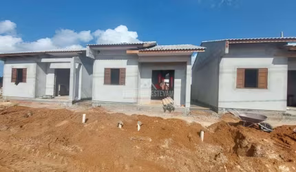 ÓTIMA OPORTUNIDADE CASA  À VENDA EM ARARANGUA 