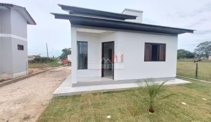 ÓTIMA OPORTUNIDADE CASA  À VENDA EM ARARANGUA 