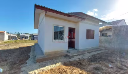 ÓTIMA OPORTUNIDADE CASA  À VENDA EM ARARANGUA 