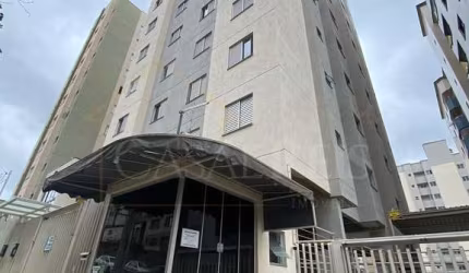 Apartamento com 2 quartos no Centro