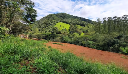 Área Rural com Terraplanagem e Escritura