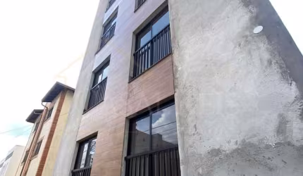 8 Apartamentos Novos com Acabamento Diferenciado