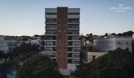 Apartamento com Exelente Acabamento na Zona Oeste