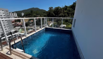 Apartamento mobiliado, pronto para morar! Com um layout inteligente e aconchegante,