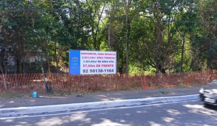 Terreno comercial na Jacira Reis
